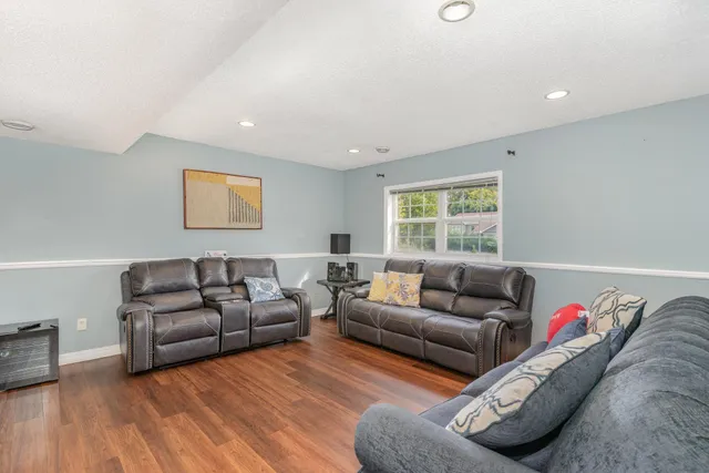 $420,000 | 14049 Belmont Trail, Rosemount, MN 55068