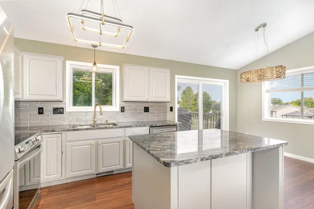 $420,000 | 14049 Belmont Trail, Rosemount, MN 55068