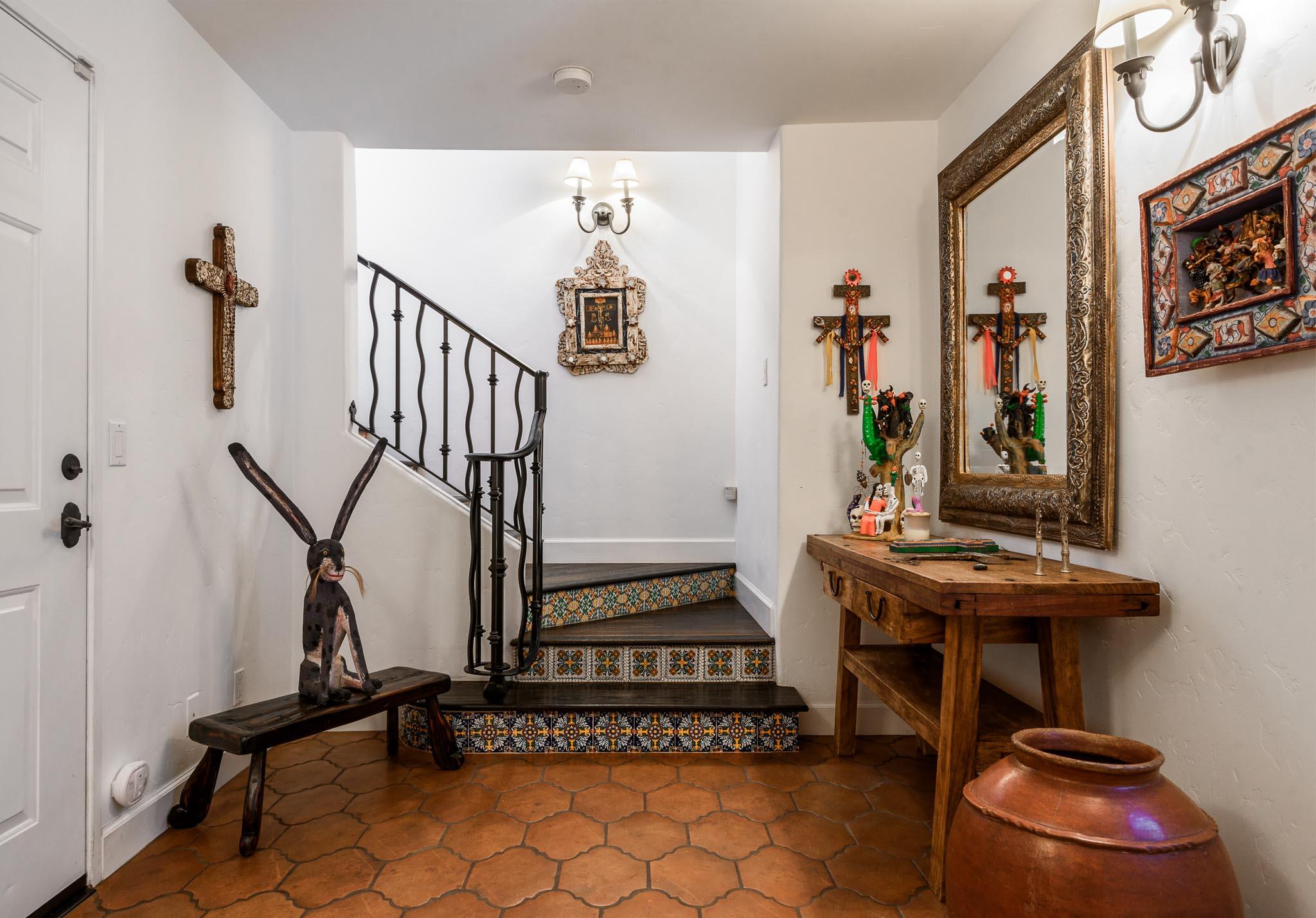 210 Santa Barbara Street, Unit B Santa Barbara, CA 93101 - Photo 3 of 16 3 - Entry