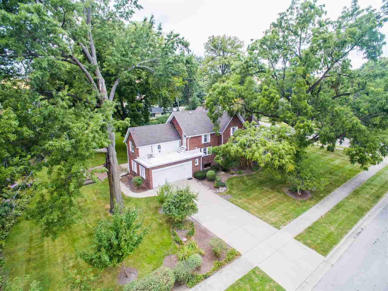 2525 Guilford Road Rockford, IL 61107 - Photo 4 of 25 Gallery Image 4