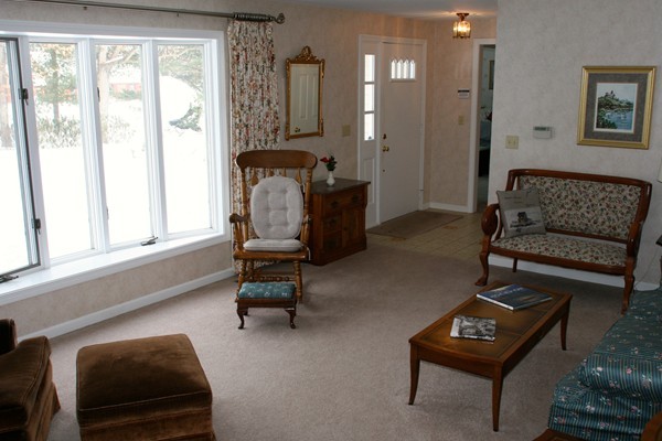603 Wolf Swamp Road Longmeadow, MA 01106 - Photo 3 of 30 Gallery Image 3