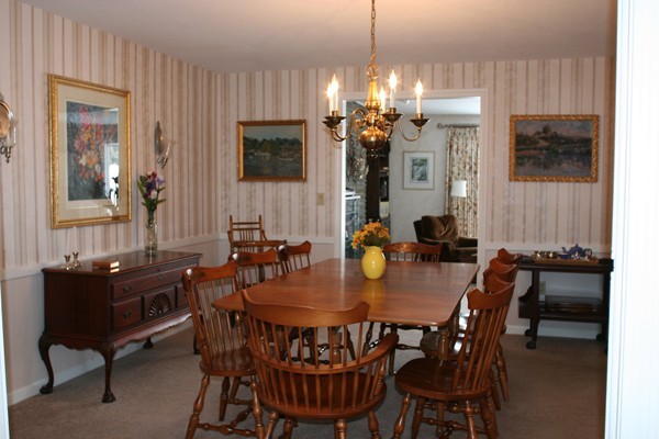 603 Wolf Swamp Road Longmeadow, MA 01106 - Photo 4 of 30 Gallery Image 4