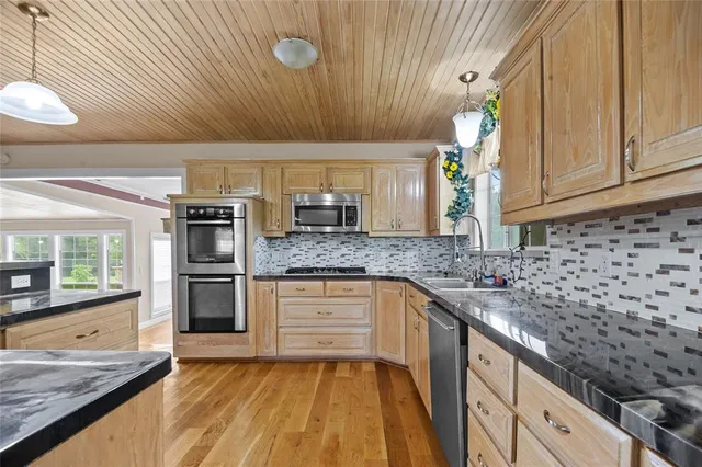 $875,000 | 5110 Miller Heights Drive, Rowlett, TX 75088