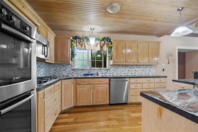 $875,000 | 5110 Miller Heights Drive, Rowlett, TX 75088