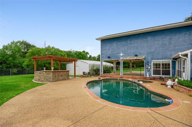 $875,000 | 5110 Miller Heights Drive, Rowlett, TX 75088