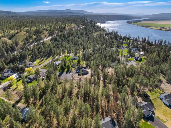 $789,000 | 6454 Justin Court, Nine Mile Falls, WA 99026