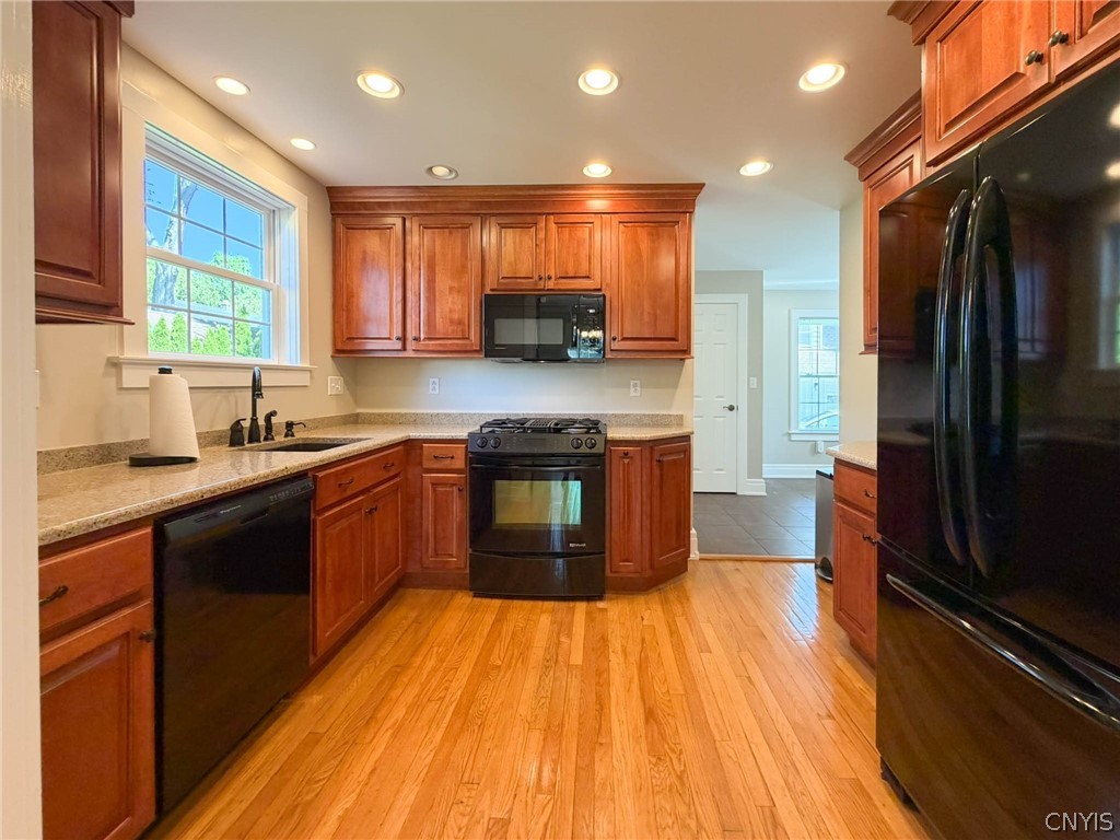 1400 Old Burrstone Road Utica, NY 13502 - Photo 13 of 48