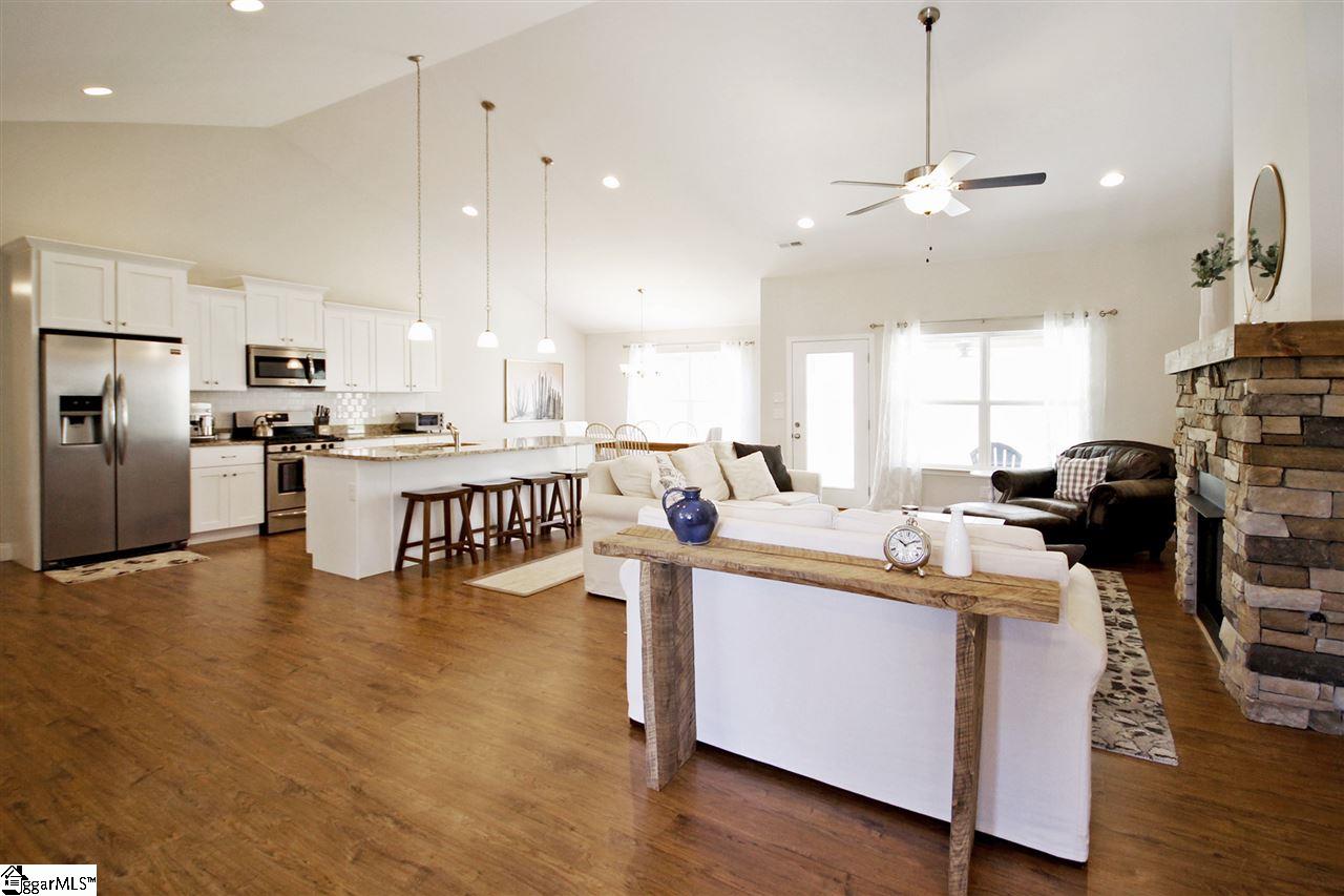 15 Spindleback Way Greer, SC 29651 - Photo 8 of 36