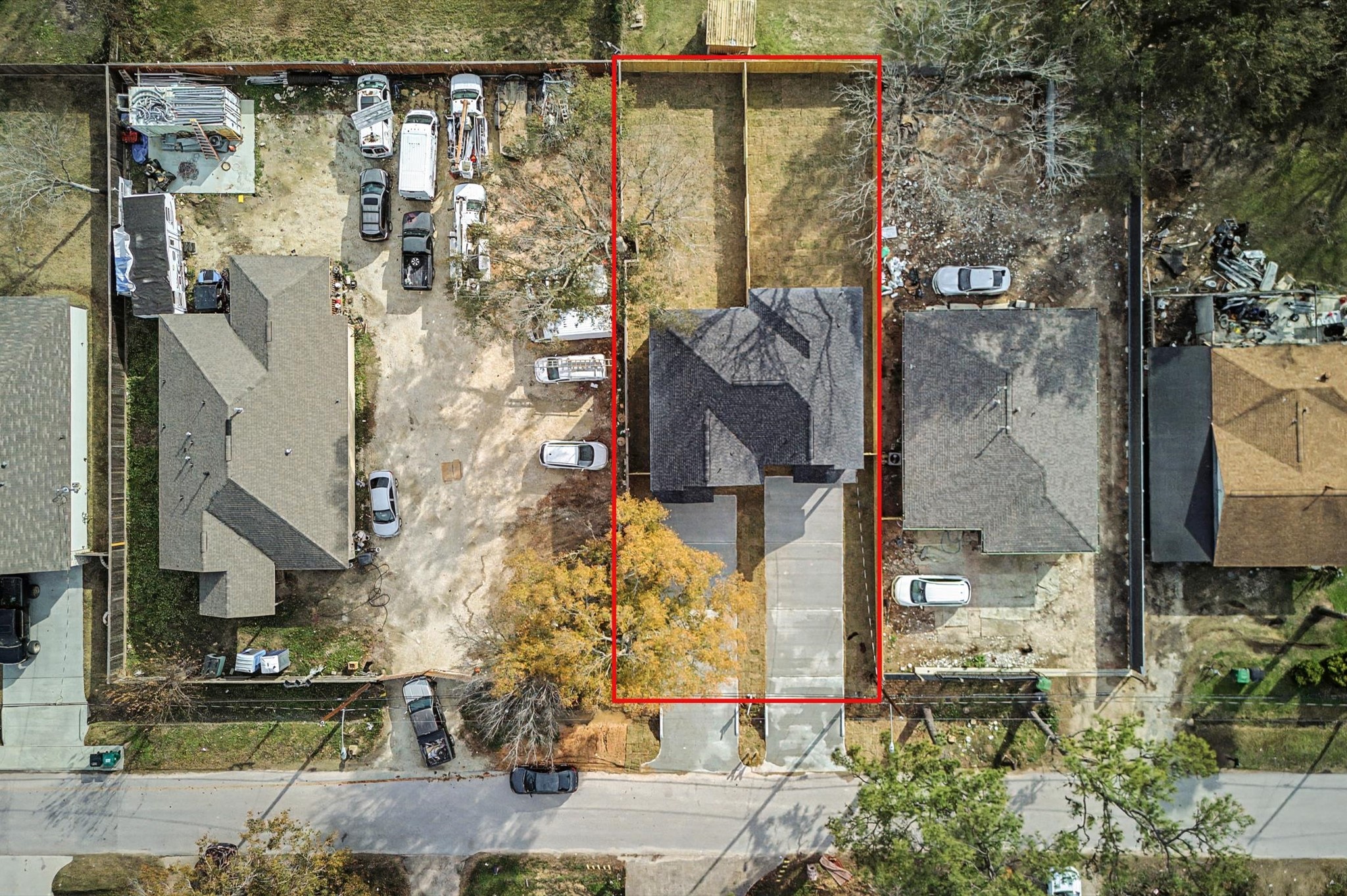9214 Madera Road Houston, TX 77078 - Photo 22 of 24 an aerial view of residential houses with outdoor space