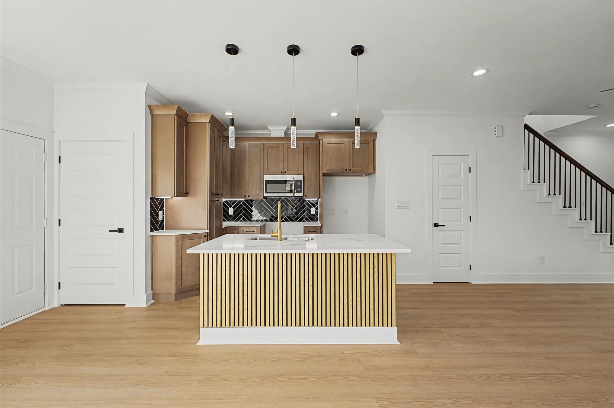 9214 Madera Road Houston, TX 77078 - Photo 6 of 24 a bedroom with furniture and a window