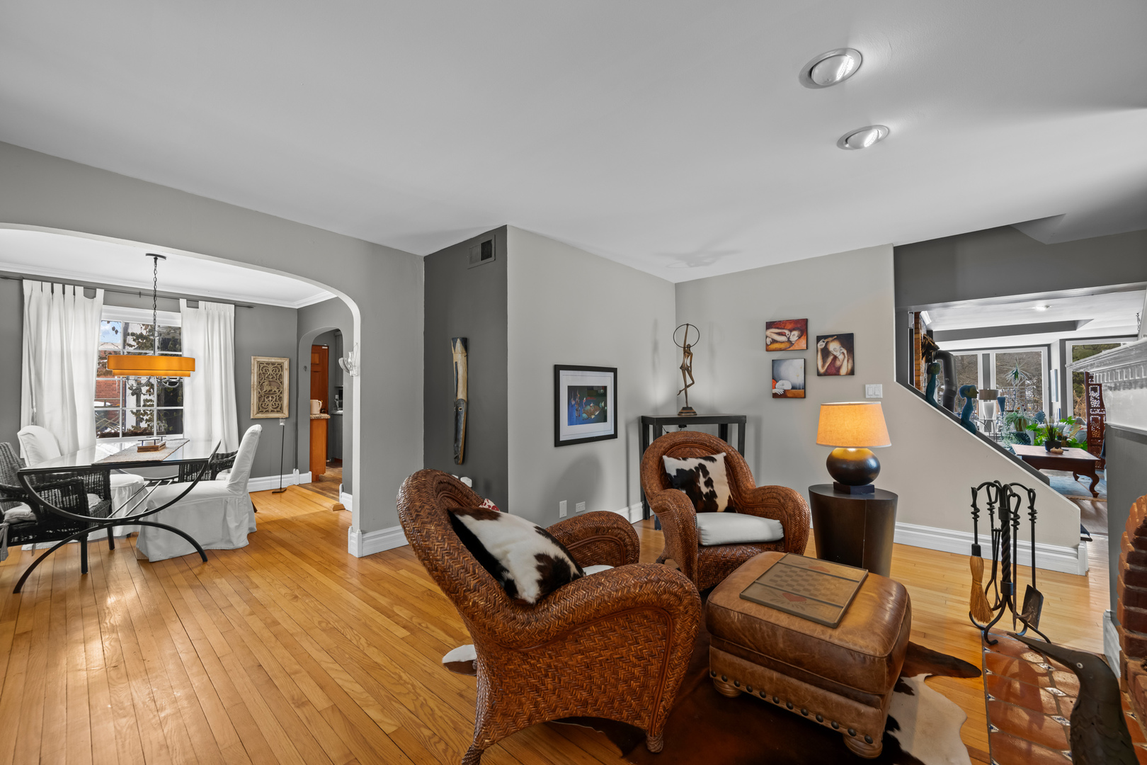 108 North Wheeling Road Prospect Heights, IL 60070 - Photo 14 of 54 a living room with furniture and wooden floor
