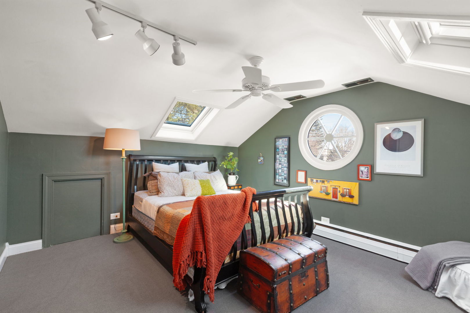 108 North Wheeling Road Prospect Heights, IL 60070 - Photo 30 of 54 a bed room with a bed and a clock