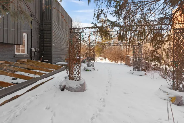 $650,000 | 108 North Wheeling Road, Prospect Heights, IL 60070