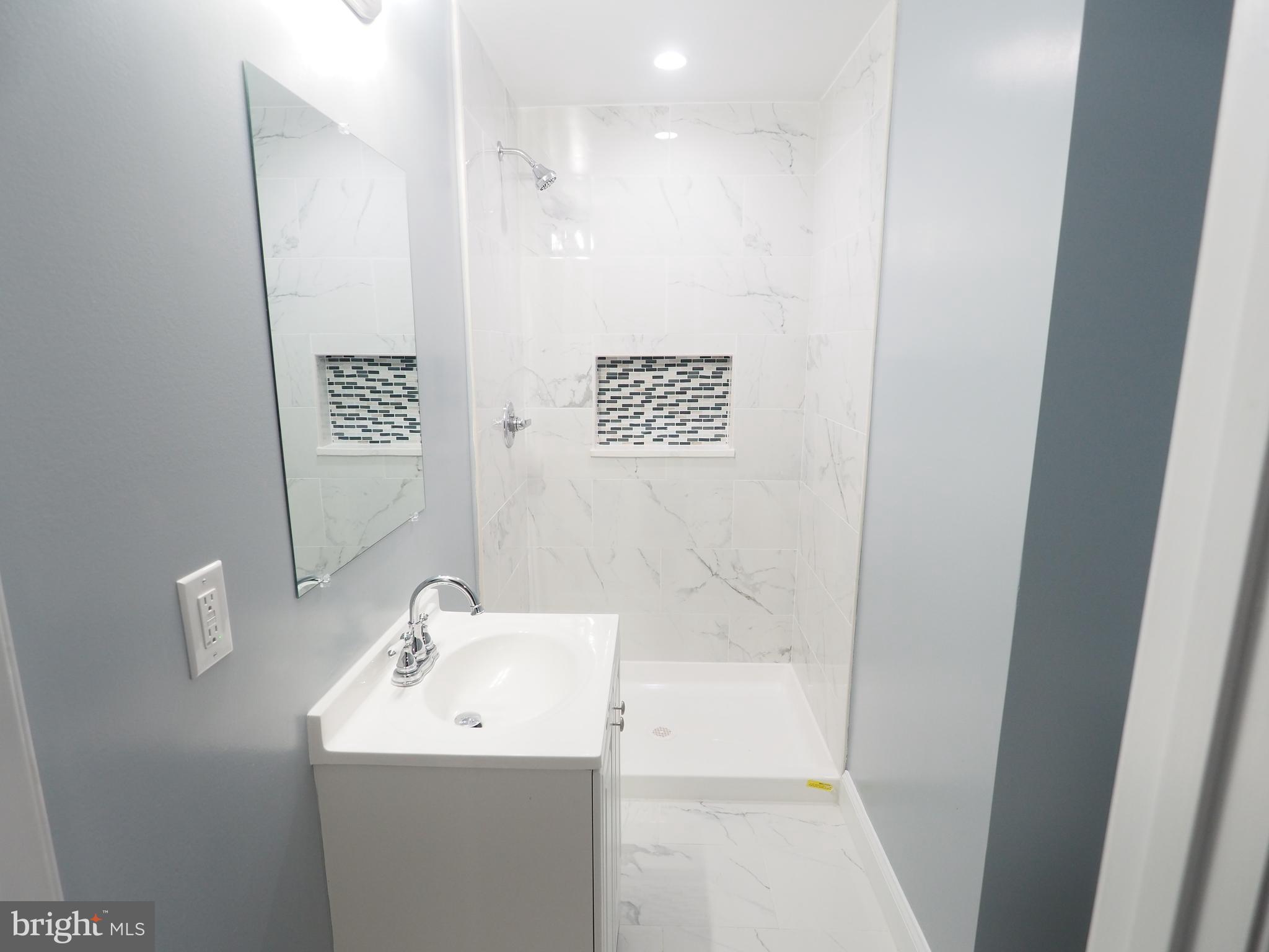 355 Townsend Road Baltimore, MD 21221 - Photo 15 of 23 Bath