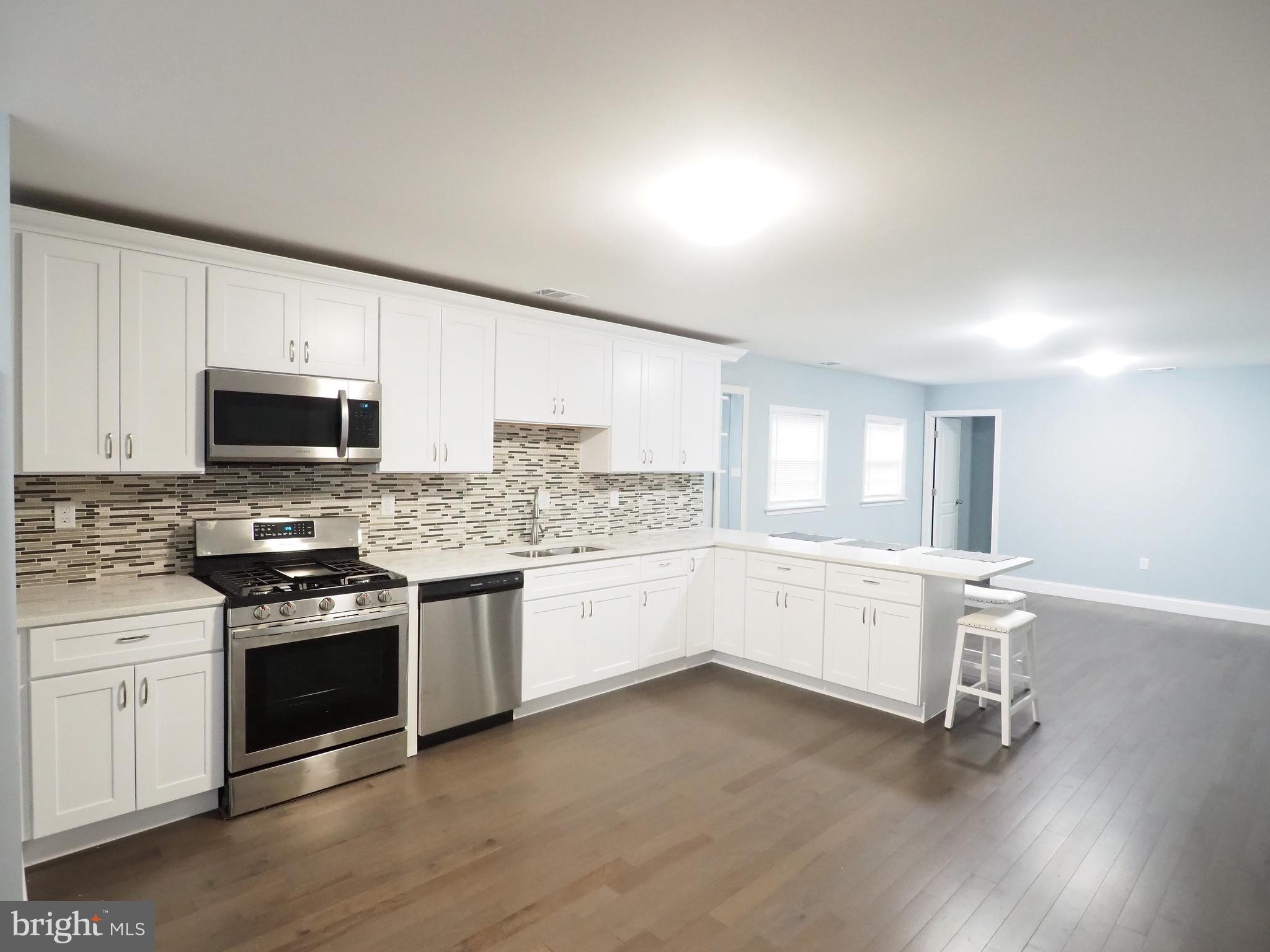 355 Townsend Road Baltimore, MD 21221 - Photo 3 of 23 Kitchen