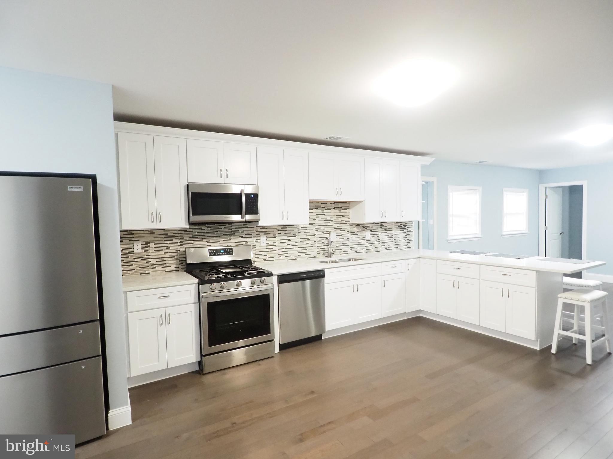 355 Townsend Road Baltimore, MD 21221 - Photo 5 of 23 Kitchen