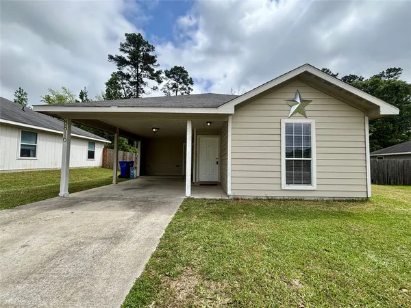 $1,500 | 8816 East Buffalo Circle, Willis, TX 77378