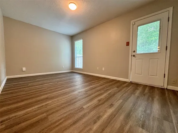 $1,520 | 8816 East Buffalo Circle, Willis, TX 77378