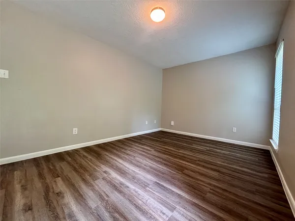 $1,520 | 8816 East Buffalo Circle, Willis, TX 77378