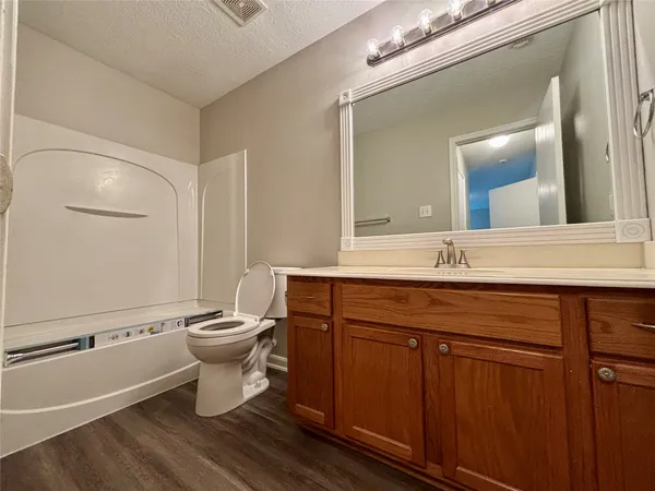 $1,520 | 8816 East Buffalo Circle, Willis, TX 77378