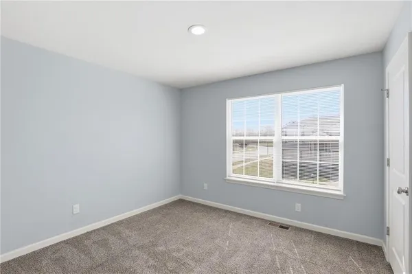 $294,900 | 21721 North Ridge, Peculiar, MO 64078