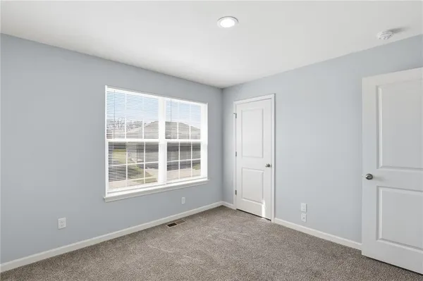 $294,900 | 21721 North Ridge, Peculiar, MO 64078