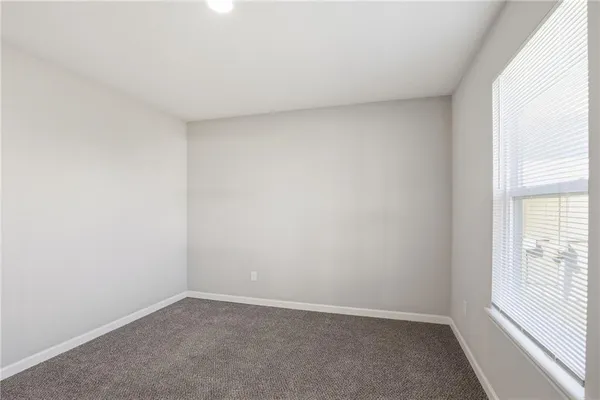 $294,900 | 21721 North Ridge, Peculiar, MO 64078