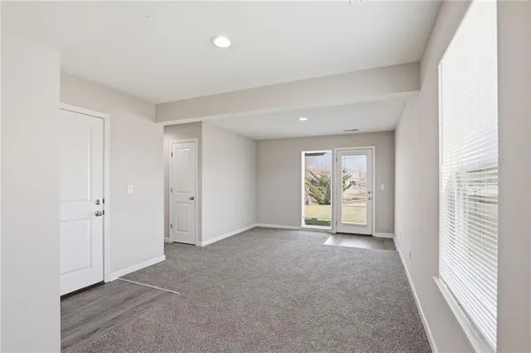$294,900 | 21721 North Ridge, Peculiar, MO 64078