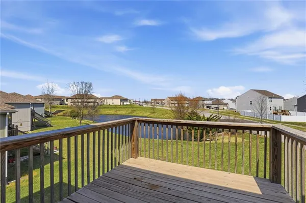 $294,900 | 21721 North Ridge, Peculiar, MO 64078