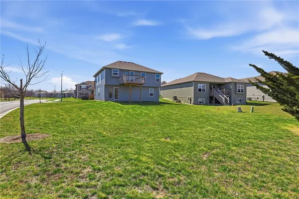 $294,900 | 21721 North Ridge, Peculiar, MO 64078
