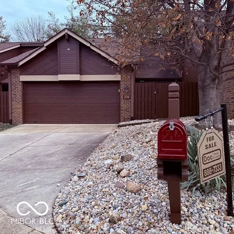 $228,200 | 209 Brighton Court, Greenwood, IN 46143