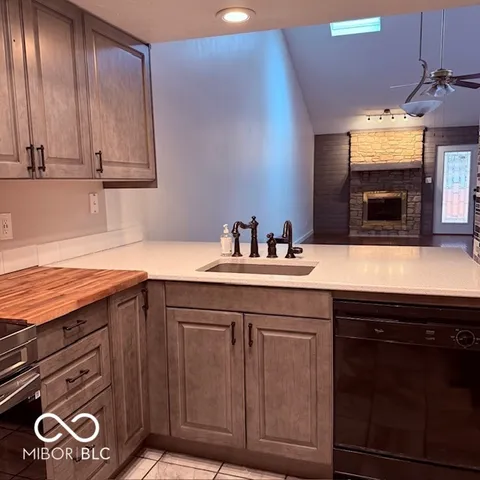 $228,200 | 209 Brighton Court, Greenwood, IN 46143