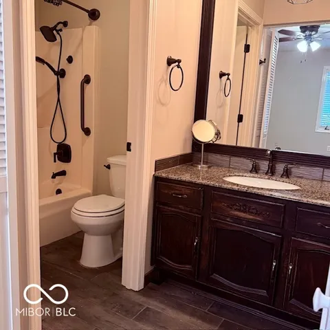 $228,200 | 209 Brighton Court, Greenwood, IN 46143