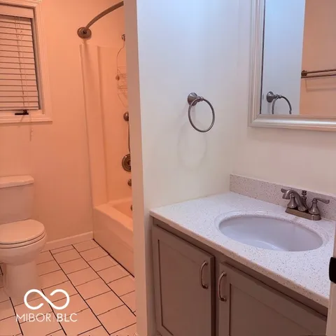 $228,200 | 209 Brighton Court, Greenwood, IN 46143