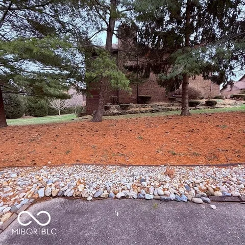 $228,200 | 209 Brighton Court, Greenwood, IN 46143