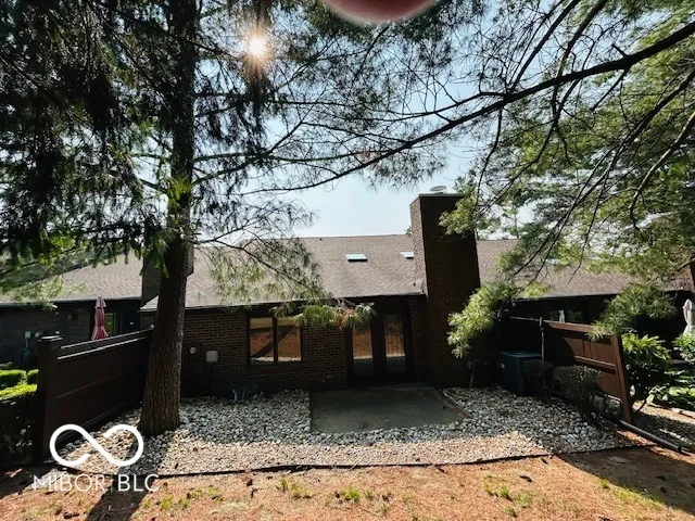 $228,200 | 209 Brighton Court, Greenwood, IN 46143