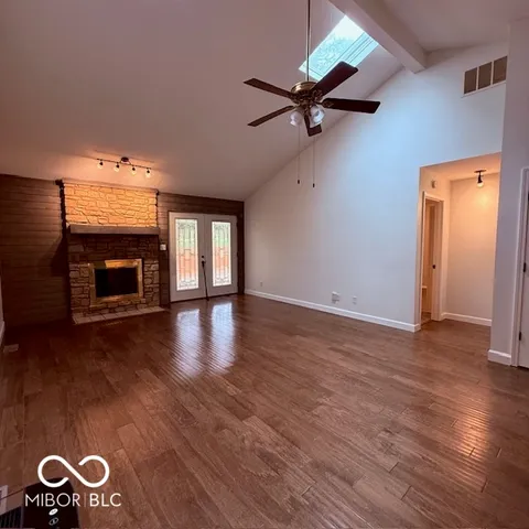 $228,200 | 209 Brighton Court, Greenwood, IN 46143