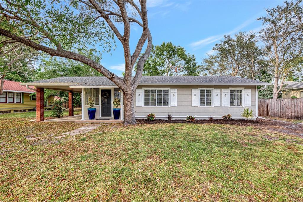 1891 Prospect Street Sarasota, FL 34239 - Photo 3 of 35