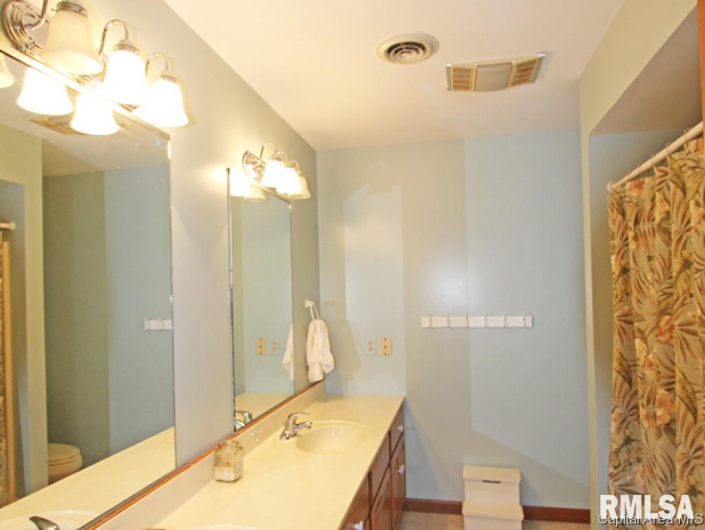 3800 West Bluffs Road Springfield, IL 62711 - Photo 24 of 31
