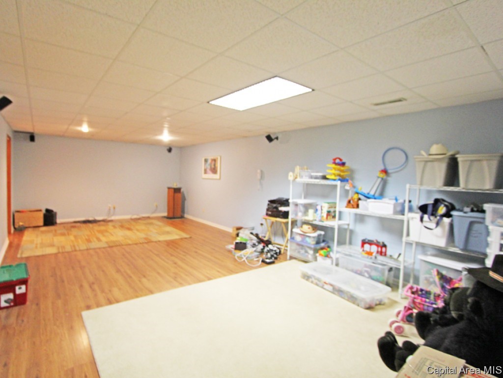 3800 West Bluffs Road Springfield, IL 62711 - Photo 27 of 31