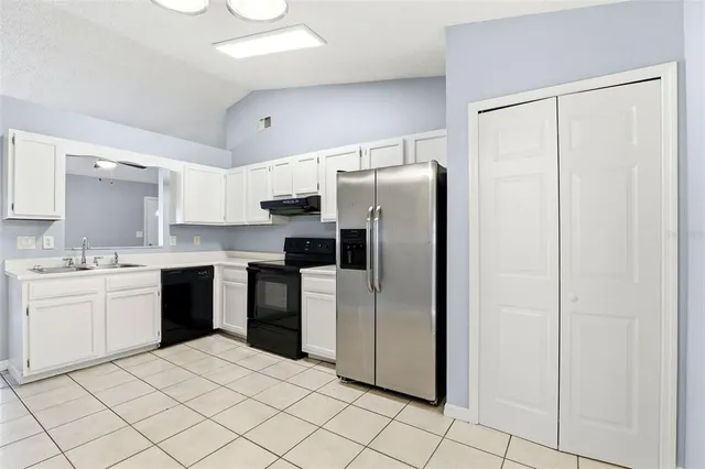 $1,500 | 1972 Bonneville Drive, Orlando, FL 32826