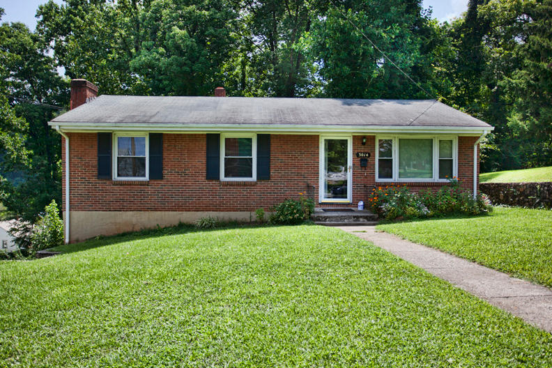 3014 Roberts Road Southwest Roanoke, VA 24014 - Photo 1 of 42 Roberts001