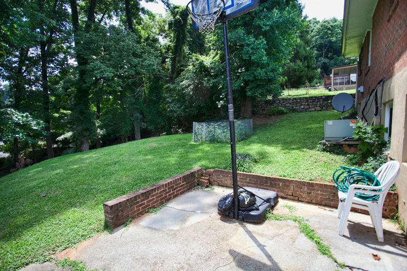 3014 Roberts Road Southwest Roanoke, VA 24014 - Photo 41 of 42 Roberts038