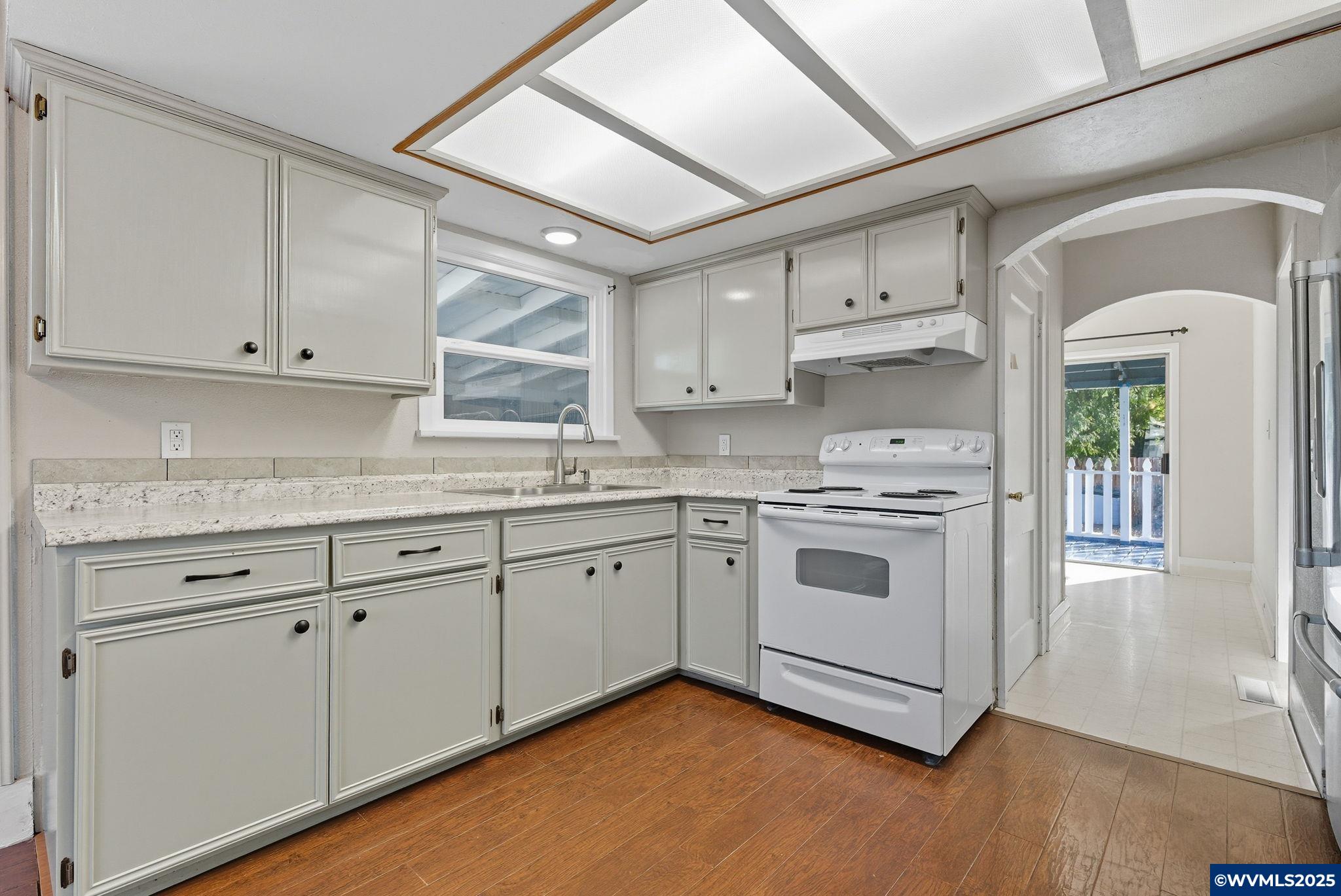 4704 Homer Road Northeast Salem, OR 97305 - Photo 18 of 36 Gallery Image 18