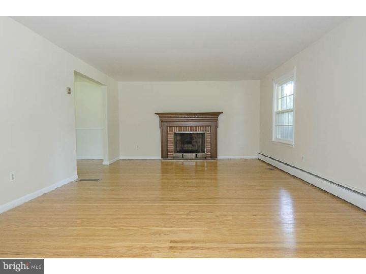 608 Brookhaven Road Wallingford, PA 19086 - Photo 2 of 17 Living Room