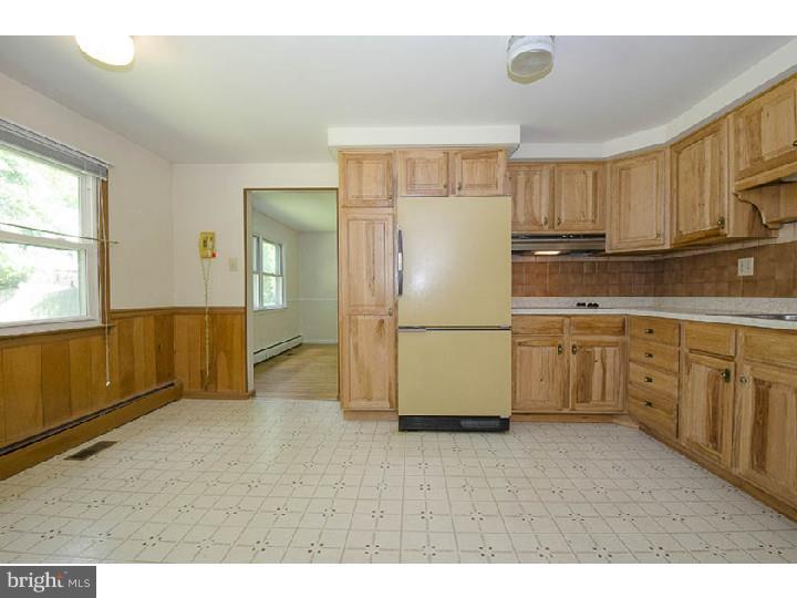 608 Brookhaven Road Wallingford, PA 19086 - Photo 7 of 17 Kitchen