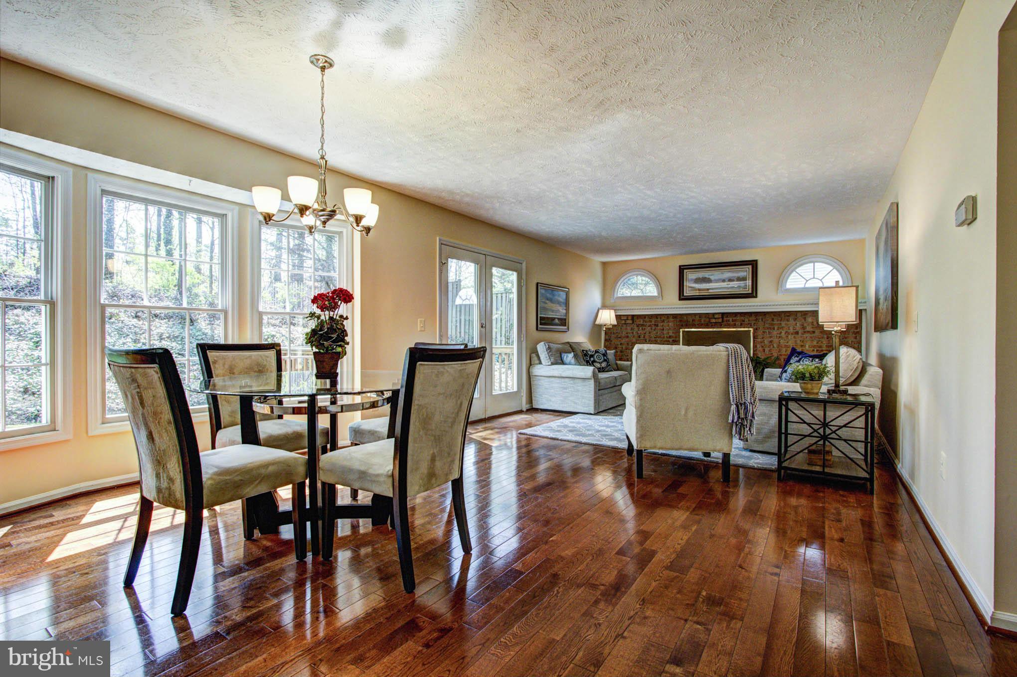1517 Stuart Road Reston, VA 20194 - Photo 11 of 29 Breakfast Room to FR