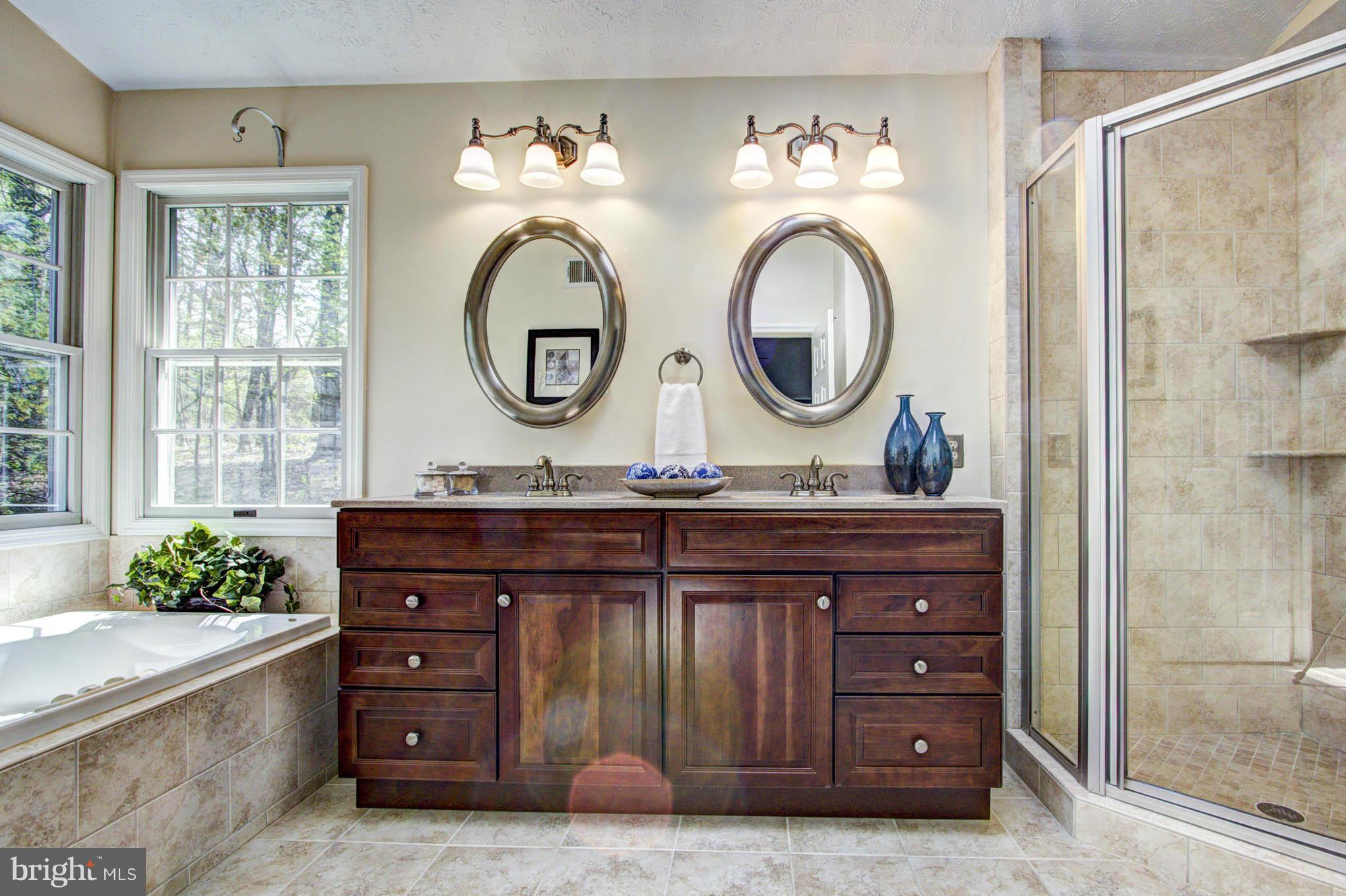 1517 Stuart Road Reston, VA 20194 - Photo 17 of 29 Bath (Master)