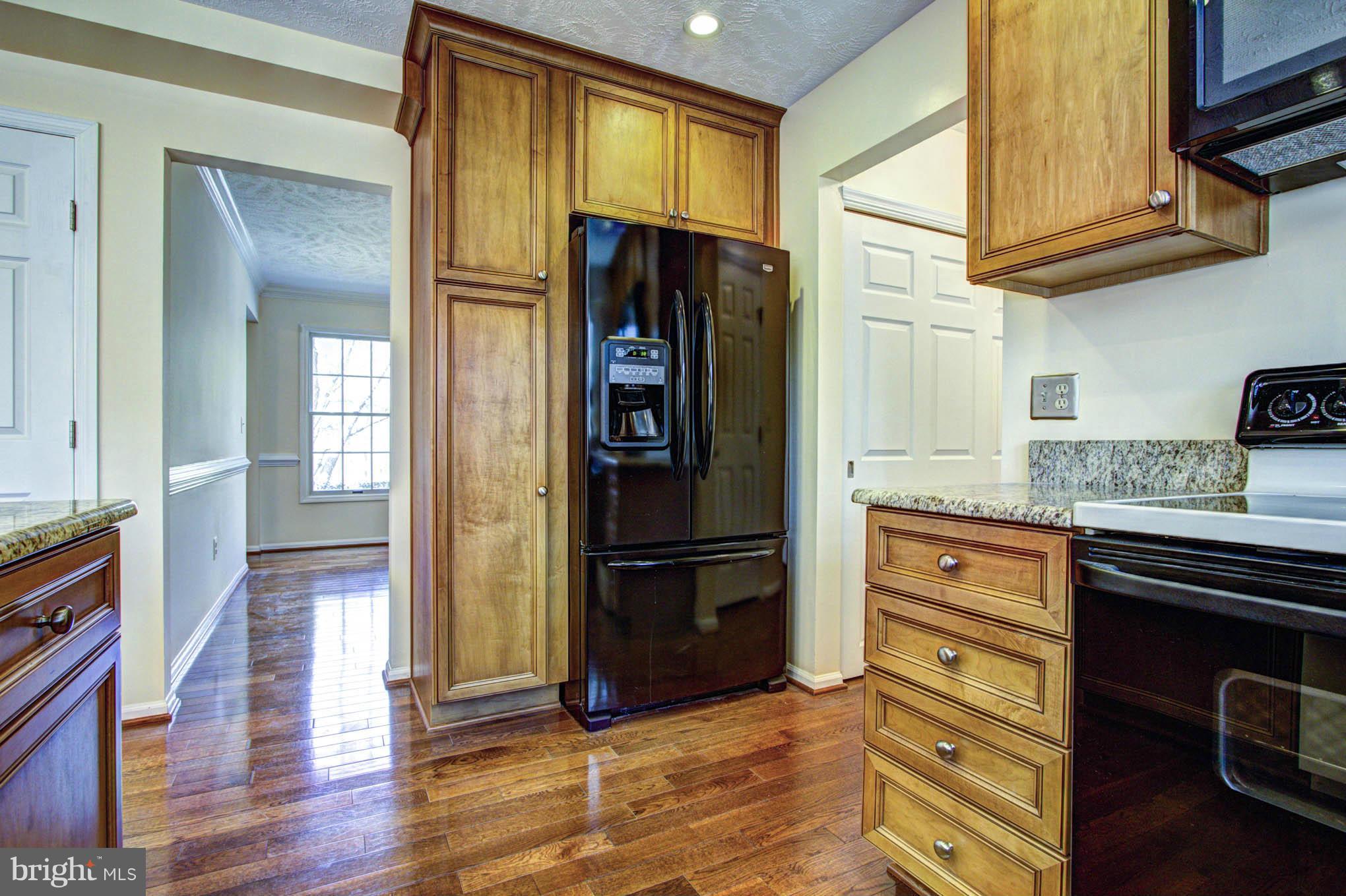 1517 Stuart Road Reston, VA 20194 - Photo 8 of 29 Kitchen