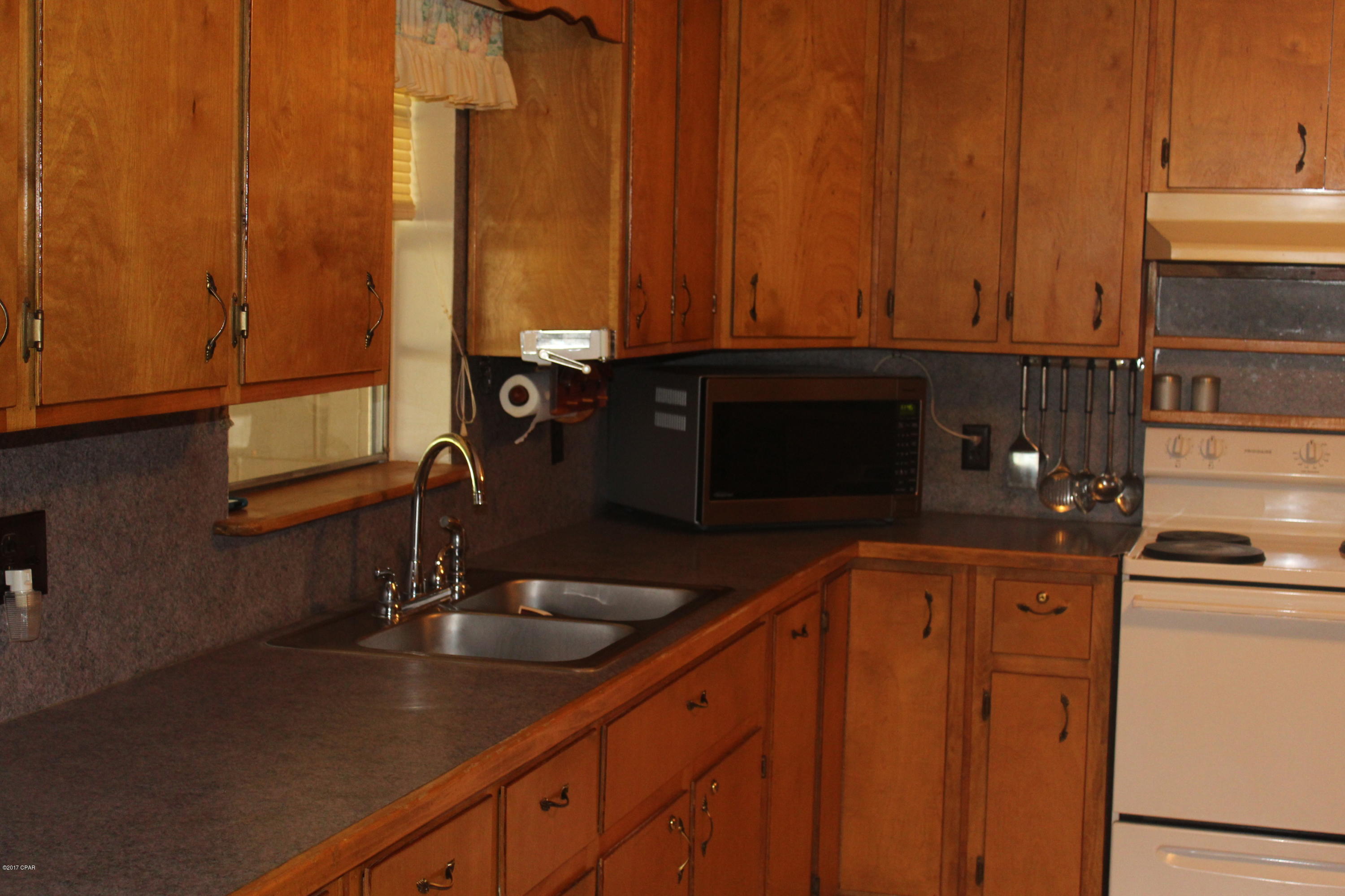 5031 Creek Road Vernon, FL 32462 - Photo 11 of 37 Gallery Image 11